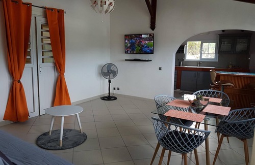 Petit-Bourg House | F2 ideally located in Guadeloupe