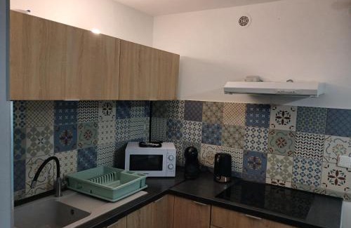 Sainte-Suzanne Apartment | F2 RENOVE FRONT DE MER SILVER BLUE