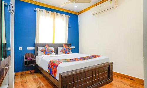 T Nagar Hotel | Fab Express Lloyd's Inn - Near Kodambakkam Railway Station