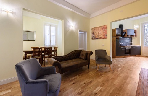 Careggi Rifredi Apartment | Fabbroni 3 bedrooms by Mmega