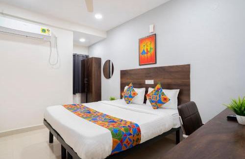Hyderabad Hotel | FabExpress Grand Aarvi Prime - Nr GSM Mall, Madeenaguda