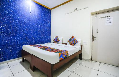 Agra Bed & Breakfast | FabExpress Grand Resort