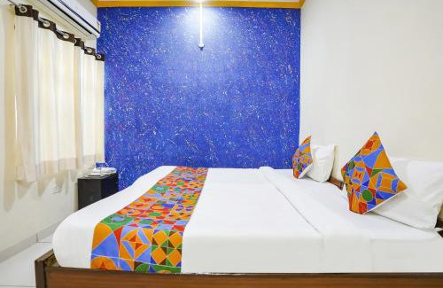 Agra Bed & Breakfast | FabExpress Grand Resort