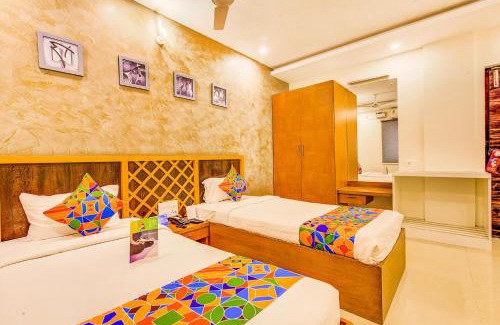 Marathahalli Hotel | FabExpress Mayuri Residency - Marathahalli