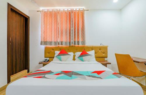 Kanpur Hotel | FabExpress The Mall Inn