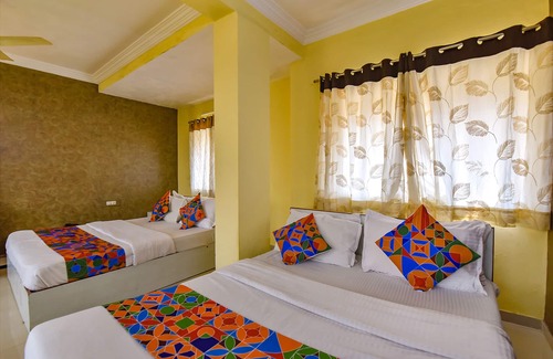 Thaltej Hotel | Fabexpress Vibrant Residency