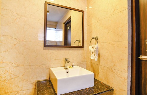 Sector 1 Hotel | Fabhotel Aayash