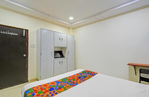 Serilingampally Hotel | FabHotel AIG Broholic - 250M from AIG Hospital, Gachibowli