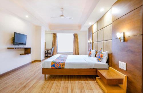 Ahmedabad Hotel | FabHotel Cambay Sapphire