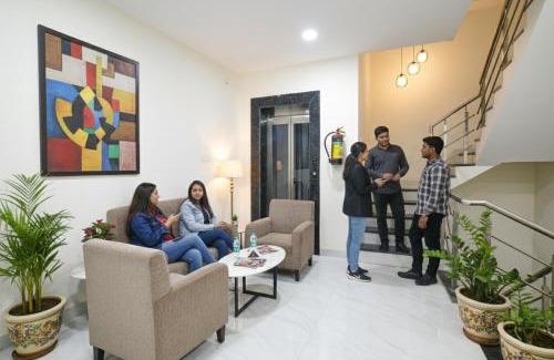 Rau Hotel | FabHotel Chirag Inn