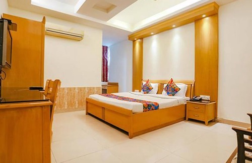 Patel Nagar Hotel | Fabhotel Clark Height