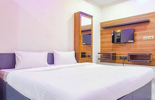 Wagholi Hotel | Fabhotel Classic Square
