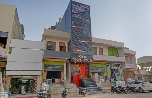 Jagatpura Hotel | FabHotel Indian Tulip