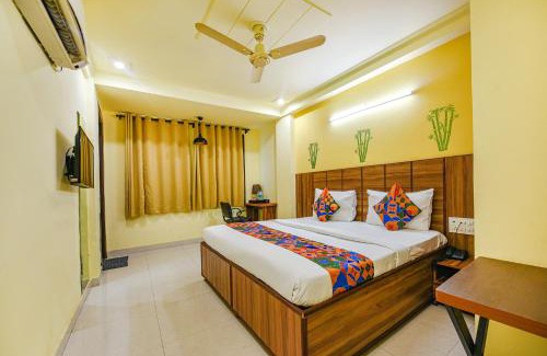 South West Hotel | FabHotel Ishtara Auberge - Nr Yashobhoomi Convention Centre