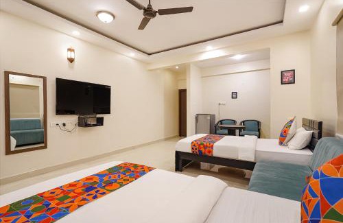 Jayanagar Hotel | FabHotel Maark Inn - Bannerghatta Rd