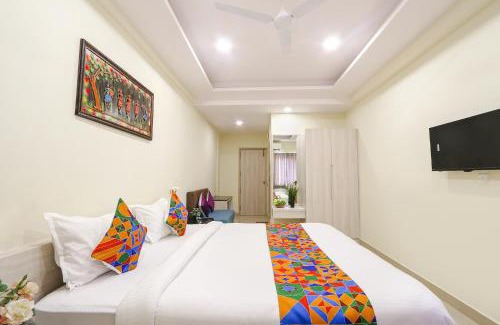 Secunderabad Hotel | FabHotel Metro - Nr Secunderabad Railway Station