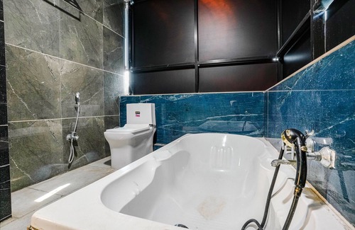 Dumas Hotel | Fabhotel Prime Dumas