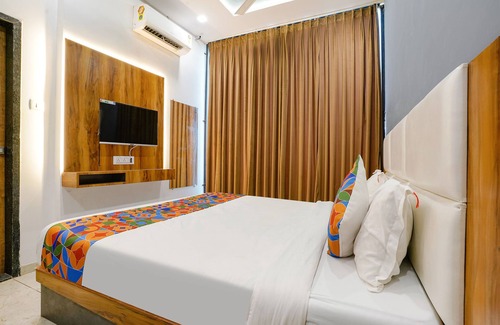 Dumas Hotel | Fabhotel Prime Dumas