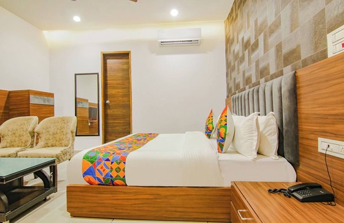 Ludhiana Hotel | Fabhotel Prime Royal Maple