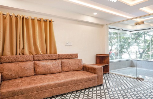 Lakshminarayana Pura Hotel | FabHotel Redmoon Suites - Near Brookefield/Marathahalli Bridge