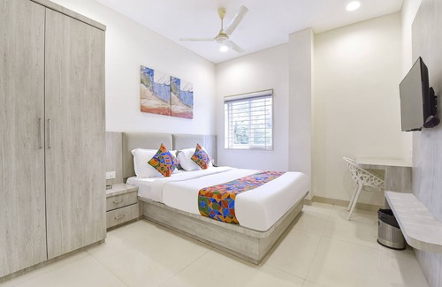 Indore Hotel | Fabhotel Rex