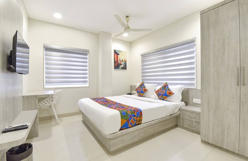 Indore Hotel | Fabhotel Rex