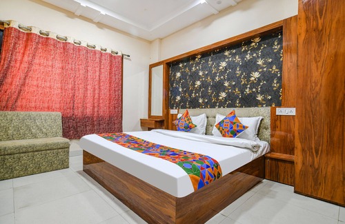 Indore Hotel | Fabhotel Royal Palace