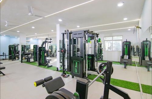 DLF Phase 3 Hotel | FabHotel Singh Suite - DLF Phase 3, Gurugram