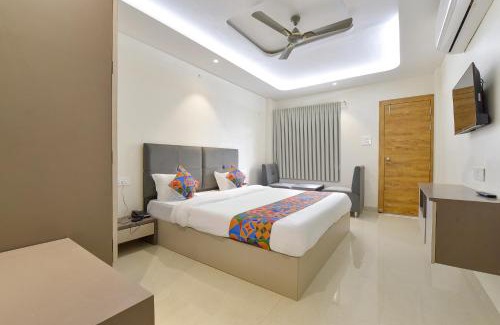 Rau Hotel | FabHotel Synergy Stays