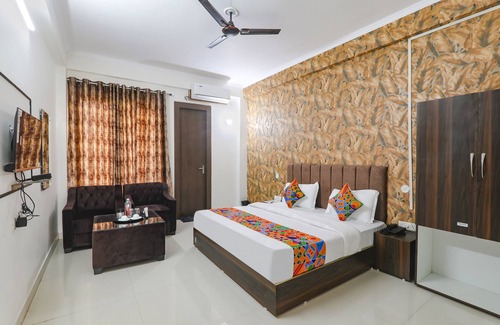 Allahabad Hotel | Fabhotel The Villa I