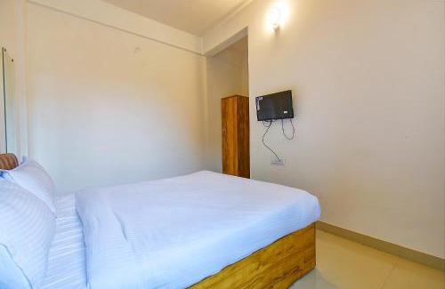 Pimpri - Chinchwad Hotel | FabHotel Tiru Residency