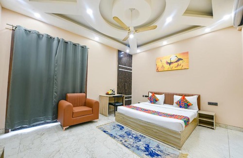 Sector 27 Hotel | FabHotel Vibe