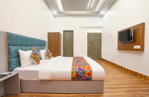 Allahabad Hotel | FabHotel Villa The Suites - Nr Prayagraj Junction