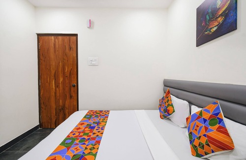 Serilingampally Hotel | Fabhotel Yendluri'S Abode