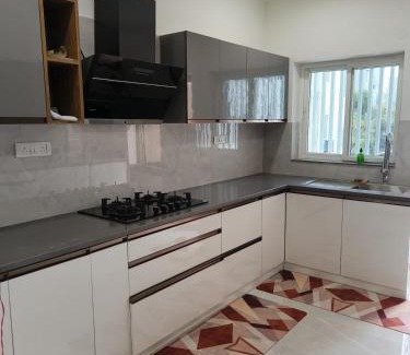 Kukatpalli Villa | Fabolous 6 BHK Duplex Fully Furnished Near Miyapur and Jntu - Just Now Launched