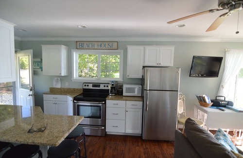 Baileys Harbor Cottage | Fabulous 2 Bed, 2 Bath Cottage On Kangaroo Lake