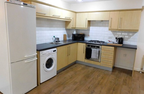 Glasgow Apartment | Fabulous, 2 bed apt, 10 mins from City Centre