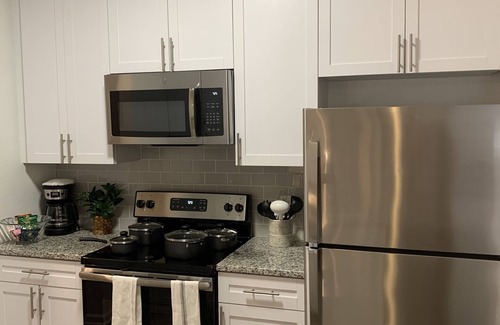 Alpharetta Apartment | Fabulous 3 bedroom/2 bath with attached Garage