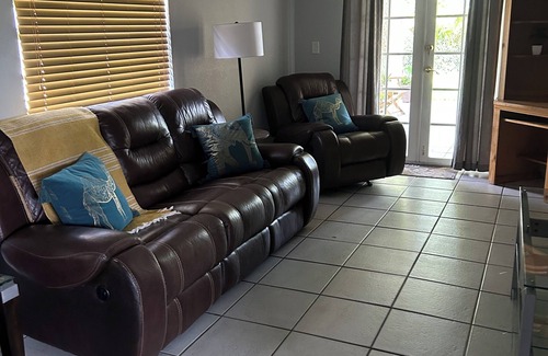 Westchester House | Fabulous 3-bedroom house with AC in Miami, located close to Coral Gables.