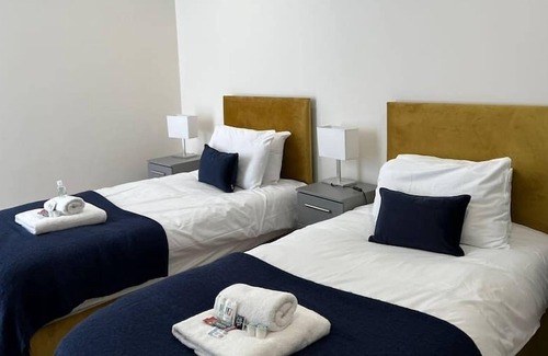 Wolverton Apartment | Fabulous 3Bed House Milton Keynes