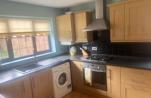 East Wickham House | Fabulous 4-bedroom fully detached house in Welling, South East London/Kent