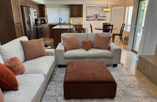 Paradise Valley Village House | Fabulous 4-bedroom house with pool in Scottsdale