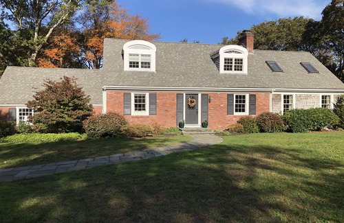 Falmouth House | Fabulous 5-bedroom Home with gunite pool central a/c so close to Racing Beach