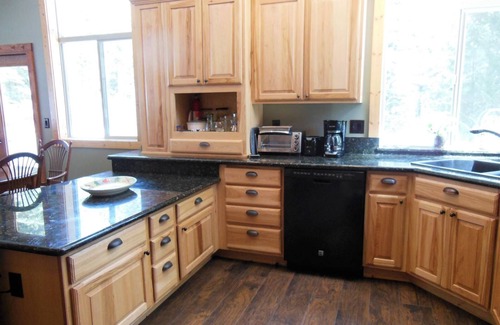 Garden Valley Cabin | Fabulous ADA Accessible Cabin Nestled int he Pines with Private Hot Tub!