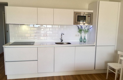 Playa del Cable Apartment | Fabulous apartment with sea views in an exclusive area.