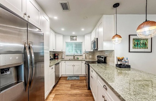 Pompano Beach House | Fabulous Beach House - 1 Block from beach!