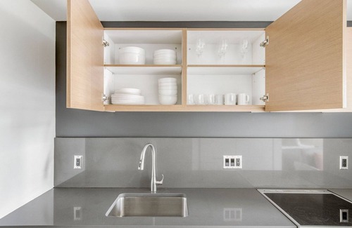 West Fens Apartment | Fabulous Fenway Studio w/Gym, nr T Stop & Dining, by Blueground