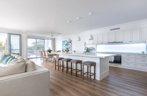 Scarborough Apartment | Fabulous Flinders unit - 2 bedroom