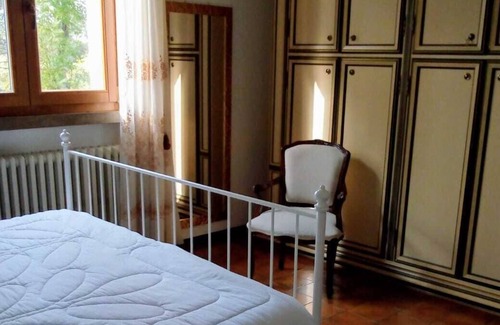 Mombaroccio House | Fabulous holiday home immersed in the green hills of the Marche region