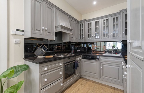 South Kensington House | Fabulous House near Harrods and the Science Museum